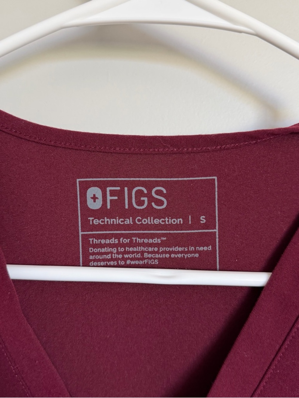 Figs Technical Collection V-Neck Scrub Top in Maroon - Picture 2 of 2
